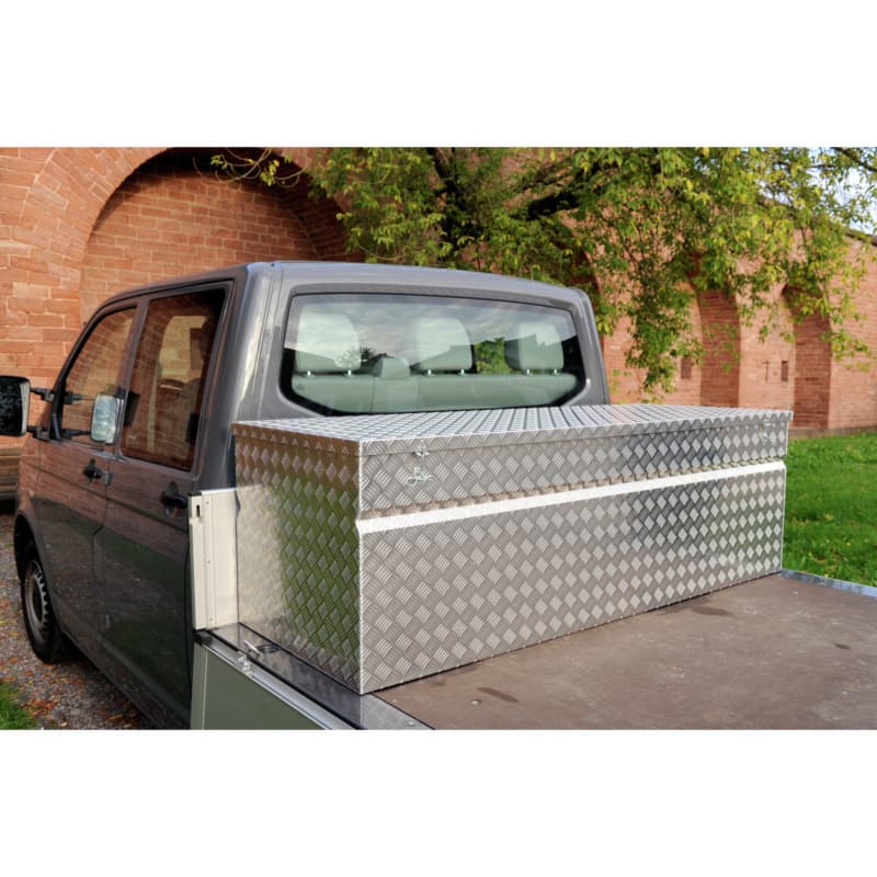 E-Box, 1800 x 650 x 575 mm (L x W x H)