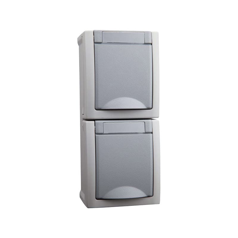 Safety outlet, 2x, vertical, IP 54